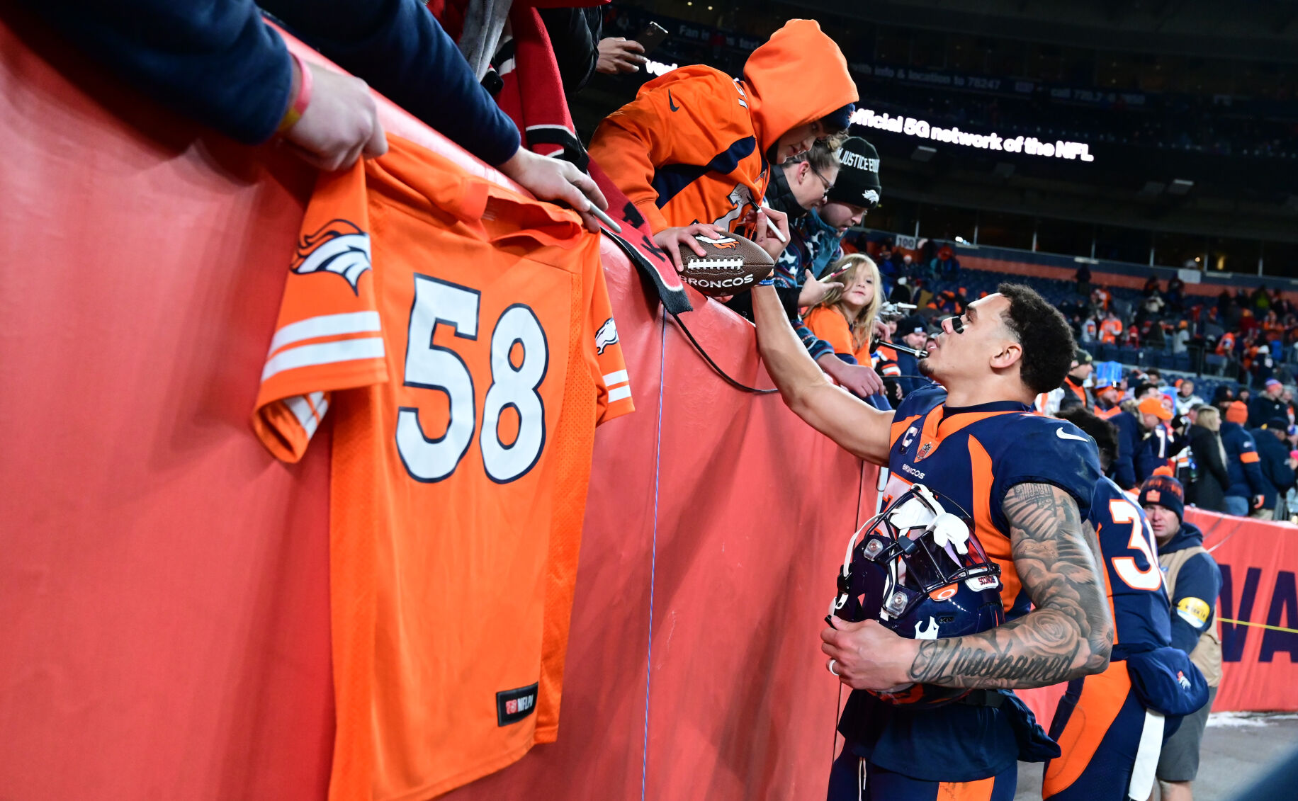 010922-s-broncos-chiefs 16.JPG